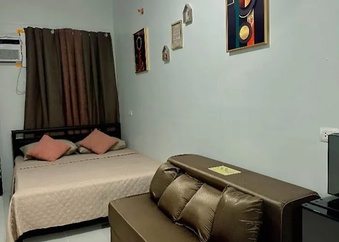 Hotel Bachelorette In Mactan - Roma B 5*